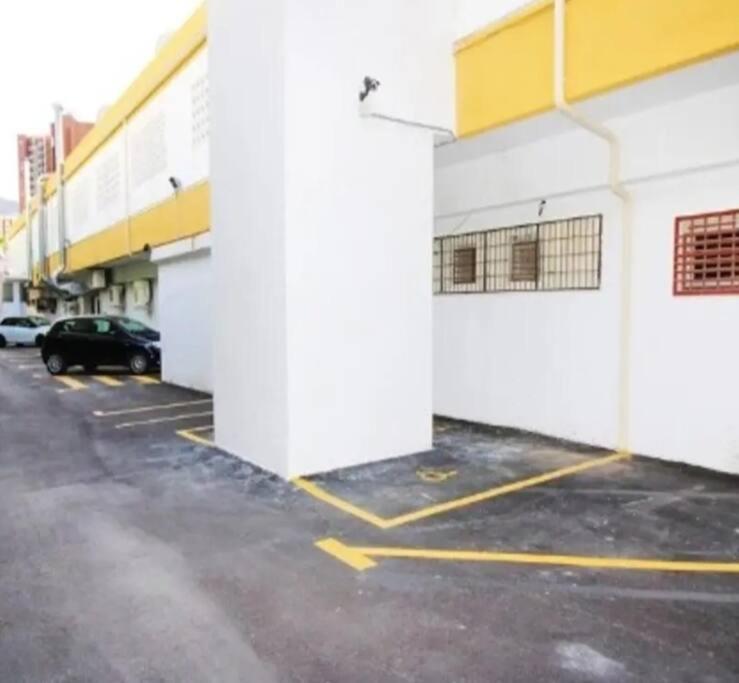 Appartement Queen Apartment. Cozy & Close To The Beach Apartment. Pool/parking.