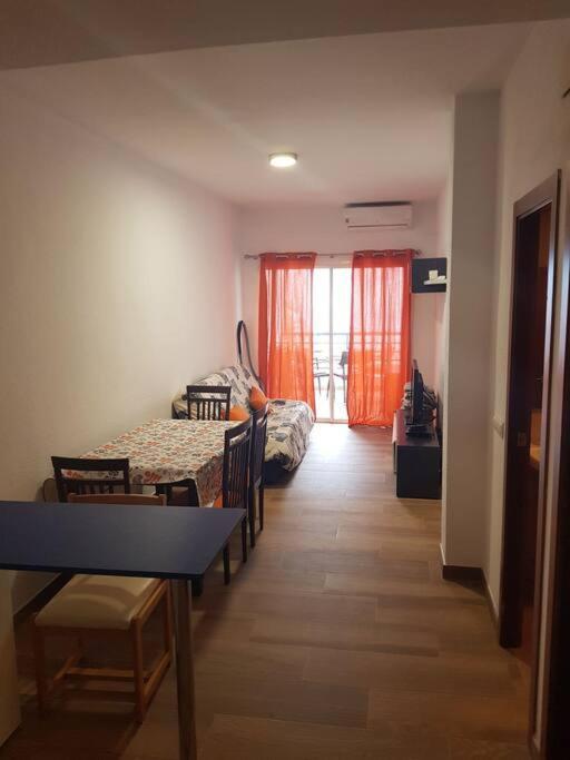 Appartement Queen Apartment. Cozy & Close To The Beach Apartment. Pool/parking. *